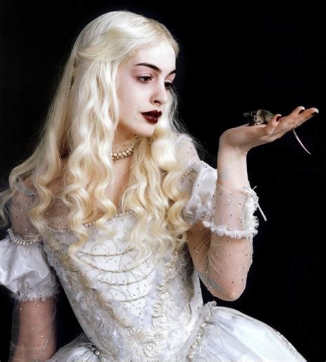 white queen alice in wonderland|white queen anne hathaway.